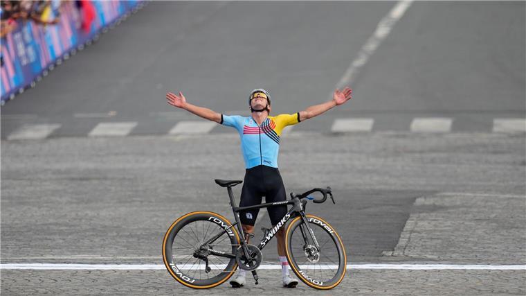  Doppel-Olympiasieger Remco Evenepoel startet neues Kapitel bei Red Bull. 