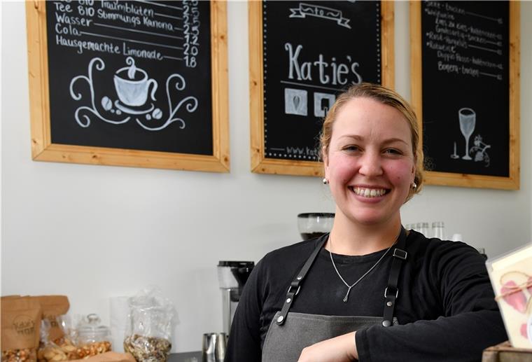 Starthilfe für kommende Chefinnen Geglückte Gründung: Katie´s Pastry in Bremerhaven.