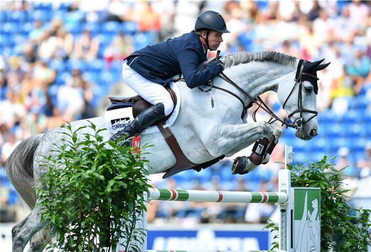 Ein Vorzeige-Springpaar im deutschen Reitsport Markus Beerbaum wurde Welt- und Europameister mit der Mannschaft im Springreiten.
