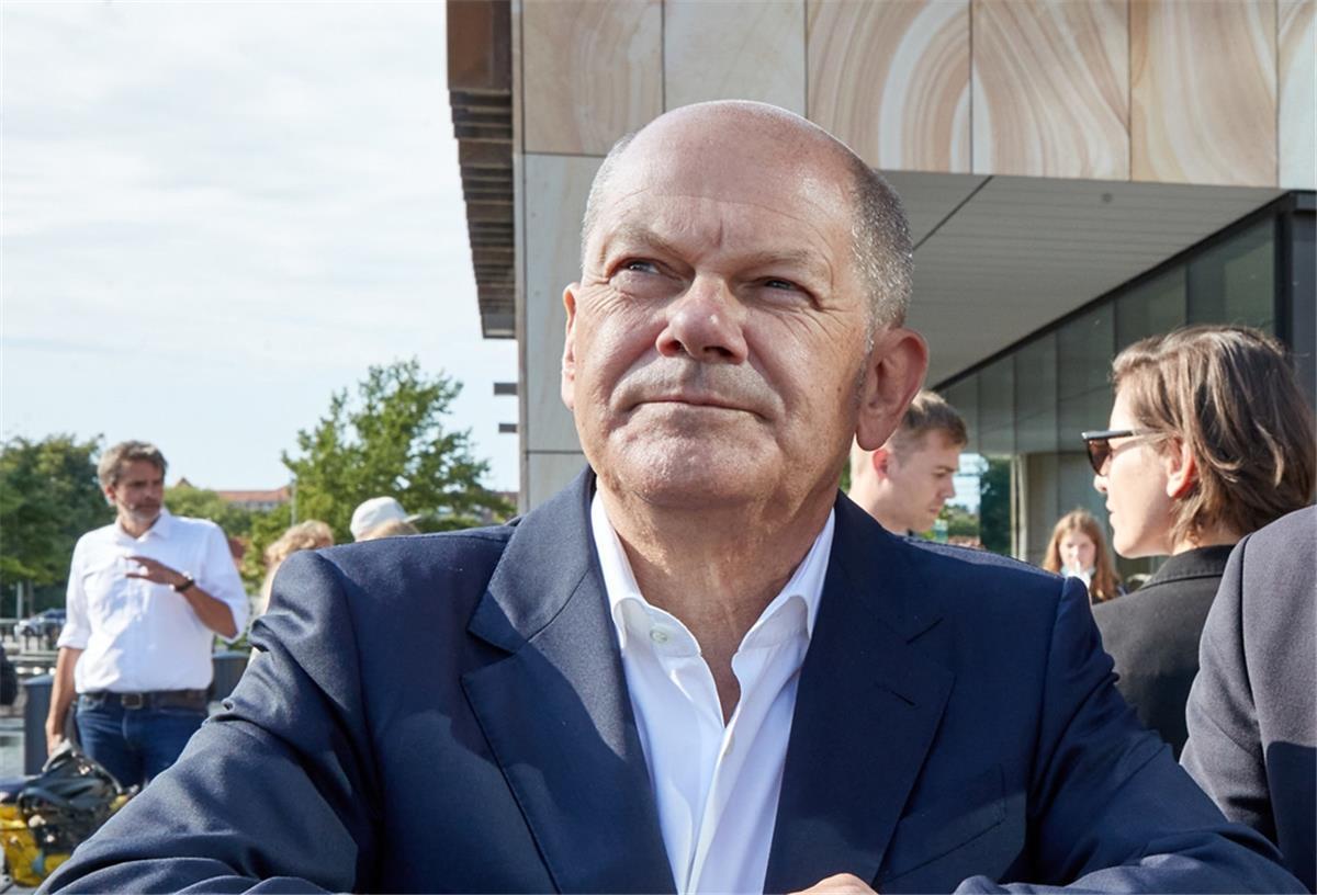 Olaf Scholz kommt ins Bremerhavener Klimahaus SPD-Kanzlerkandidat Olaf Scholz