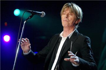 10. Januar 2016: Musiklegende David Bowie stirbt im alter von 69 Jahren an den Folgen einer Krebserkrankung.