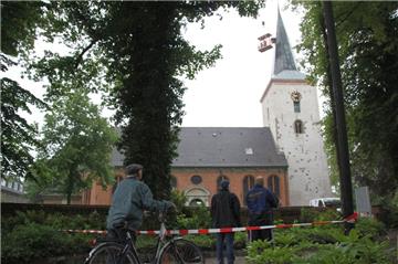 100 Jahre alte Kirchturmglocke in Wilstedt wurde entfernt.