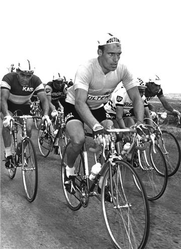 11. Juni 2016:  Die Radsport-Legende Rudi stirbt im Alter von 79 Jahren an einem...