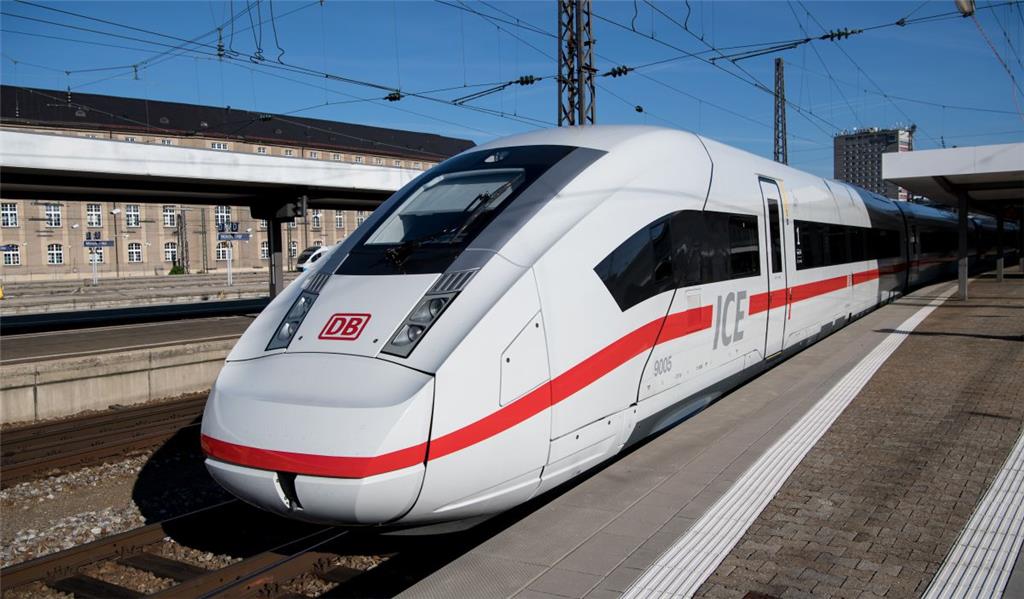 11 mal die neue ICE 4-Flotte mit 130 Schnellzügen.