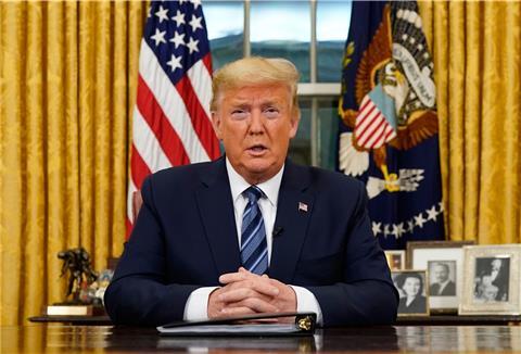 11.03.2020, USA, Washington: Donald Trump weitet die Reiseeinschränkungen wegen der Ausbreitung des Coronavirus auf Europa aus.