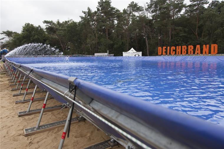Neuheit auf dem Deichbrand 2019: der XXL-Pool 1,2 Millionen Liter Wasser fasst der XXL-Swimmingpool auf dem Deichbrand.