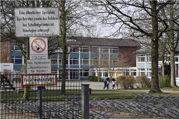 Woher nehmen? 157 Millionen Euro wären nötig, um den Sanierungsbedarf wie hier an der Oberschule Geestemünde abzudecken.