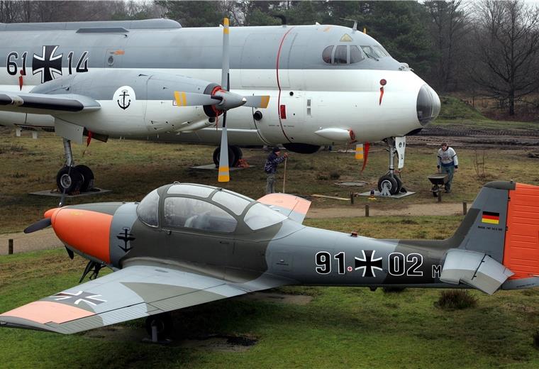 Nordholz: Gelder für das Aeronauticum sind gesichert 18 Flugzeuge und fast 40000 Quadratmeter Ausstellungsfläche - das Aeronauticum ist immer noch das bestbesuchte Museum im Kreis. Jetzt wollen Bund und Land mehr Geld geben. Foto Wagner
