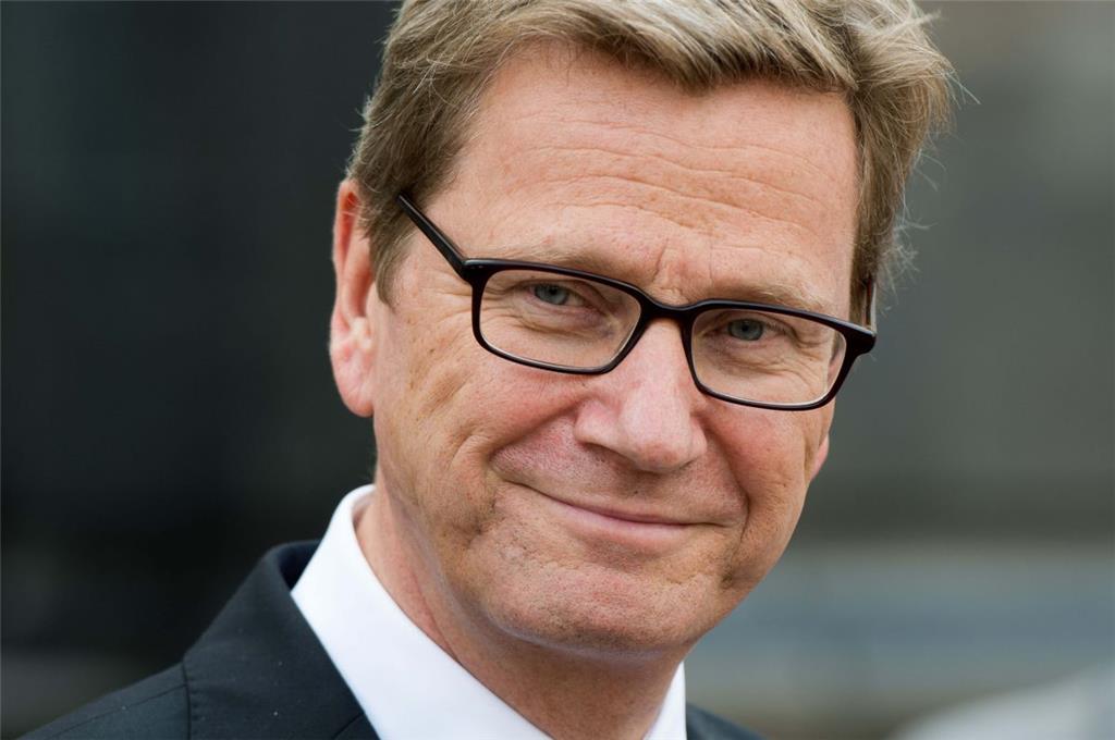18. März 2016: Der ehemalige Außenminister Guido Westerwelle (FDP) ist an den Folgen seiner Leukämie-Erkrankung gestorben.