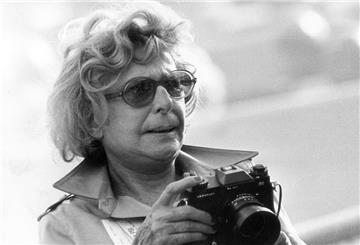 1972 ist Leni Riefenstahl bei der Eröffnung der Olympischen Sommerspiele in München dabei.
