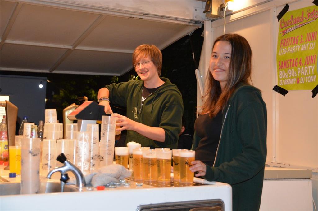20 Bands rocken das Beerster Gymnasium: So sah es auf dem NIG-Rock-Festival aus.