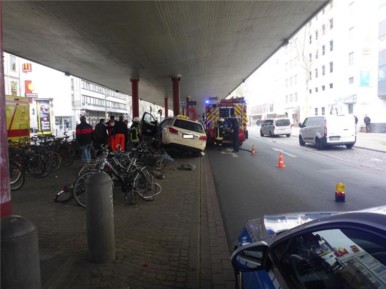 21 abgestellte Fahrräder wurden in Bremen beschädigt.