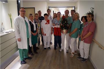 210 Menschen arbeiten in der Helios-Klinik Wesermarsch. Zweidrittel davon sind an den Feiertagen im Einsatz. Darunter sind über 60 Gesundheits- und Krankenpfleger und 23 Ärzte.