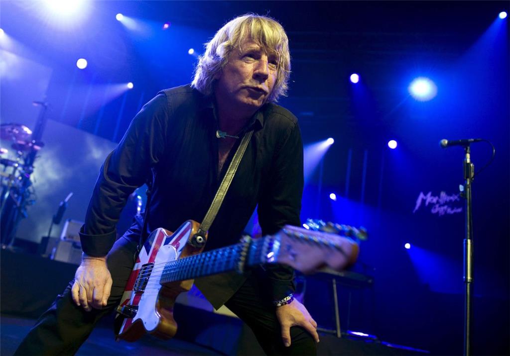 24. Dezember 2016: Der Status-Quo-Musiker Rick Parfitt stirbt im Alter von 68 Jahren in einer Klinik in Spanien an den Folgen einer Infektion.