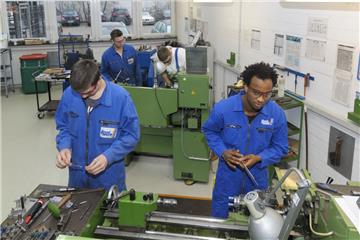 37 Auszubildende arbeiten zurzeit auf der Lloyd Werft