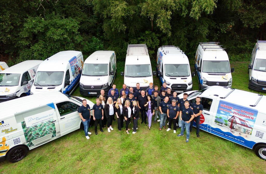 Mitarbeiter und Fahrzeuge