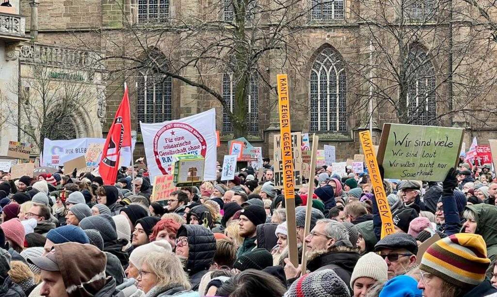 40.000 Menschen demonstrierten in Bremen.