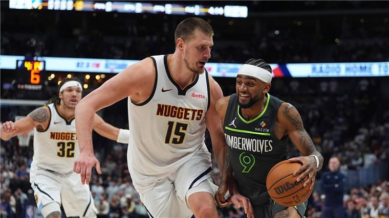 61, 10, 10: Jokic fasziniert bei Basketball-Saisonrekord 61 Punkte reichten nicht zum Sieg.