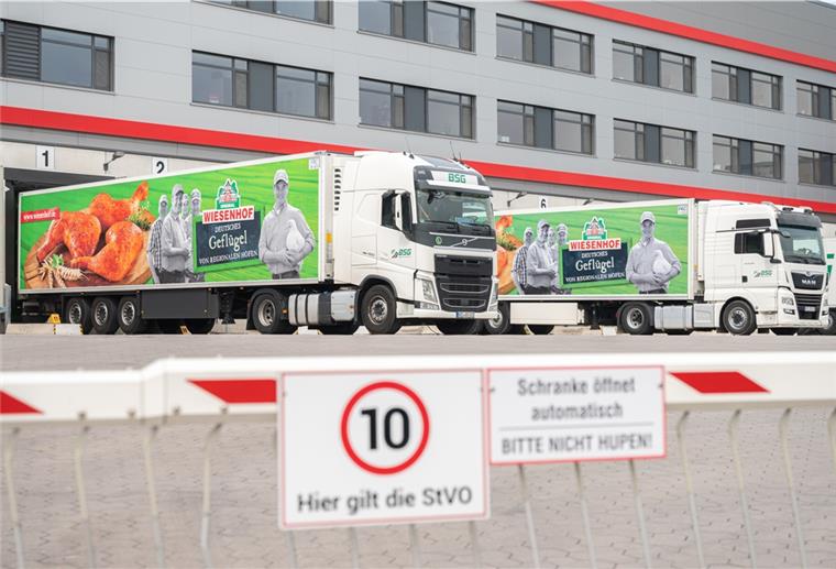 Corona-Fälle bei Wiesenhof in Lohne 66 Beschäftigte des Wiesenhof-Hähnchenschlachthofs im niedersächsischen Lohne wurden positiv auf das Coronavirus getestet.