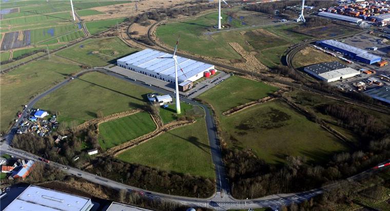 LKW-Parkplatz: Millionenprojekt gegen Müll 70 Lastwagen können dort parken: Zwischen Wurster Straße und Überseering plant die BIS einen Rastplatz für Trucker. Luftfoto Scheer