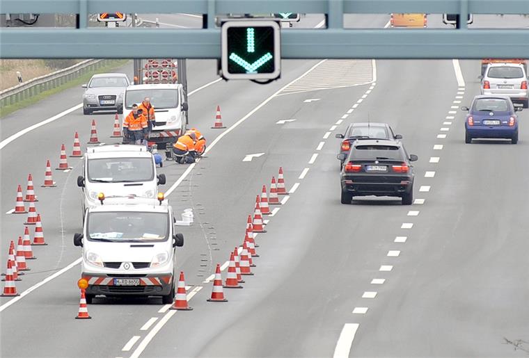 Die meisten Pendler nutzen das Auto 86 Prozent der Pendler, die nach Bremerhaven einpendeln, nutzen das Auto.