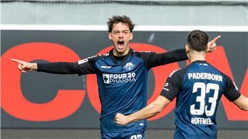 Aaron Zehnter wechselt in die Bundesliga zum VfL Wolfsburg. 