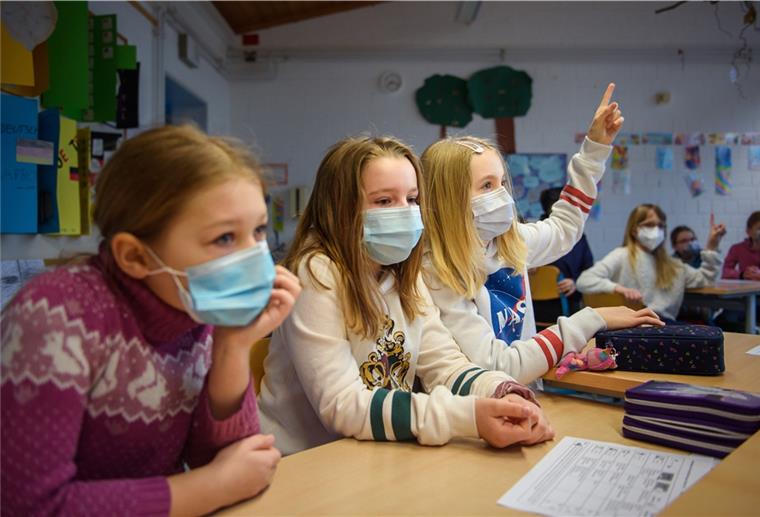 Präsenz-Unterricht in der Wesermarsch wird wieder aufgenommen Ab dem 25. Februar wird in der Wesermarsch der Präsenzunterricht wieder aufgenommen.