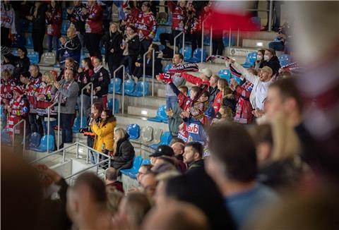 Ab dem Heimspiel am kommenden Mittwoch gegen Berlin dürfen wieder 3100 Fans in die Eisarena.