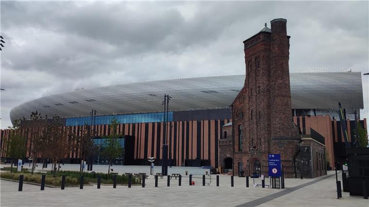 Goodison Park: Legendäres Stadion des FC Everton geht nach 133 Jahren in Rente Ab der nächsten Saison spielt der FC Everton im Bramley Moore. Das Stadion steht in den alten Docks direkt am River Mersey.