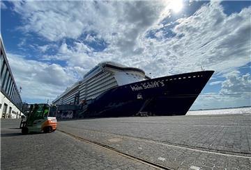Ab Ende April in Bremerhaven zu Hause: Die „Mein Schiff 3“