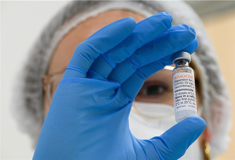 Ab heute wird der Corona-Impfstoff von Novavax in Niedersachsen und Bremen verimpft.
