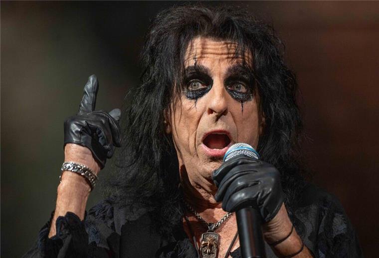 Alice Cooper: Rock’n’Roll und Politik passen nicht zusammen Ab Juni ist US-Musiker Alice Cooper in diesem Jahr auch auf Tour durch Deutschland.