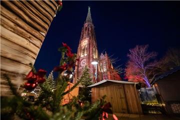 Ab Montag gibt es wieder weihnachtliches Flair in der Bremerhavener Innenstadt - auch rund um die Große Kirche.