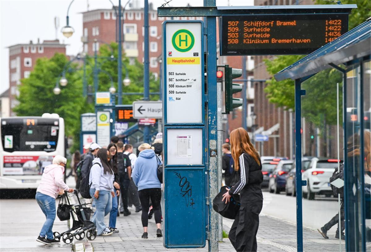 Umleitungen bei Bremerhaven Bus wegen Bauarbeiten Bushaltestelle.