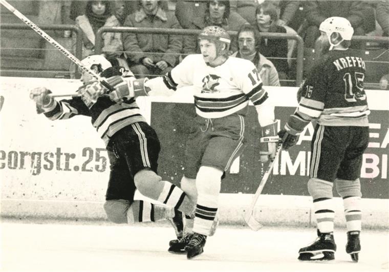 Zahl des Tages: 42 Ab nächster Saison wird es erstklassig: Seit 42 Jahren wird in Bremerhaven Eishockey gespielt.