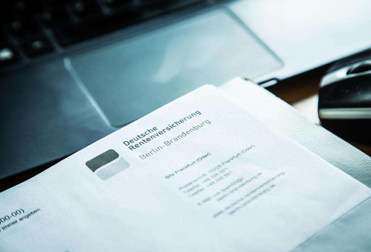 Rente in Gefahr? Das steckt hinter der neuen EU-Zahlungsrichtlinie Ein Dokument der deutschen Rentenversicherung.
