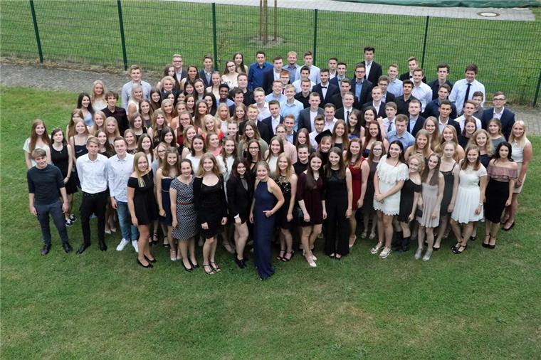 Zeven: Sie haben das Abitur in der Tasche Abiturienten in Zeven