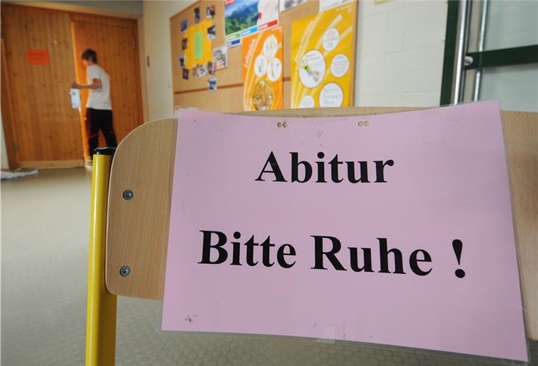 Abiturprüfungen soll es dieses Jahr in Niedersachsen definitib geben.