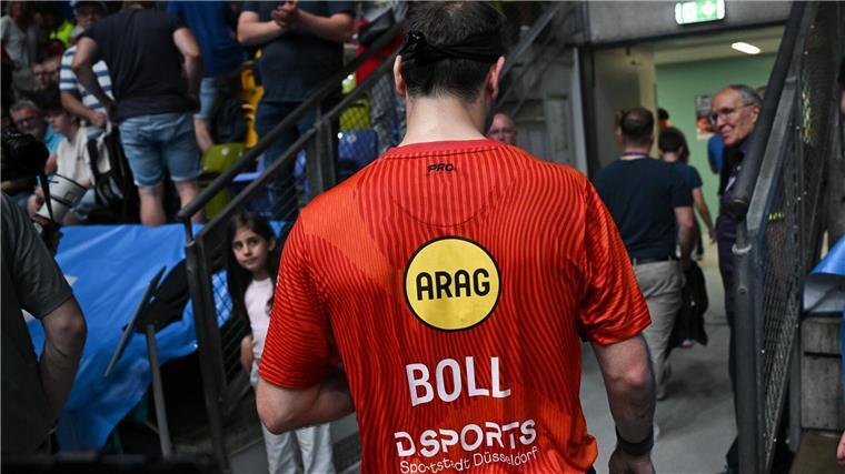 „Danke Timo!“ Bolls Karriere endet unter großem Jubel Abschied von Timo Boll: Die deutsche Tischtennis-Legende geht nach dem letzten Spiel in die Kabine.