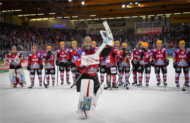 Fischtown Pinguins: Torhüter Pöpperle ist zurück im Training Acht Wochen ist es nun her, seitdem Tomas Pöpperle verletzt ausfällt.
