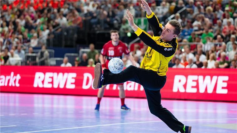MT Melsungen nach Sieg über Berlin Tabellenführer Adam Morawski und die MT Melsungen sind Tabellenführer in der Handball-Bundesliga.
