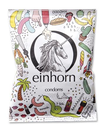 Ähnlich wie die Amorelie-Gründer haben auch die Einhorn-Macher den Anspruch, ihr Produkt aus einer schambehafteten Nische zu holen. &quot;In den Supermarktregalen stehen die Kondome meist irgendwo zwischen Tampons, Waschmittel und Klopapier&quot;, sagt Gründer Philip Siefer. &quot;Dabei soll Sex doch etwas sein, was nicht schmuddelig ist.&quot; Die klassischen Kondome steckten außerdem in Verpackungen, die Zigarettenschachteln ähneln. Einhorn verkauft seine Kondome daher in kleinen Tüten mit lustigem Design, etwa aufgedruckten Pommes.