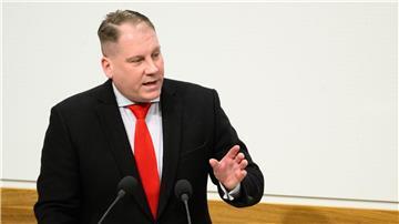 AfD-Politiker Peer Lilienthal spricht im Landtag Niedersachsen.
