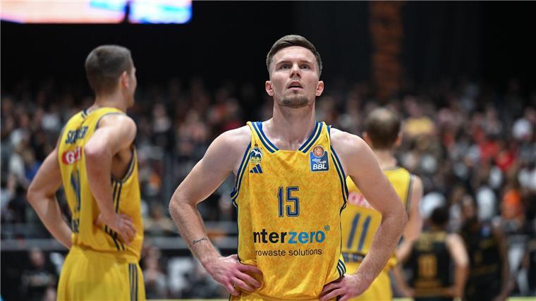 Alba Berlin verliert auch beim FC Barcelona Alba-Kapitän Martin Hermannsson zeigte in Barcelona eine starke Partie.