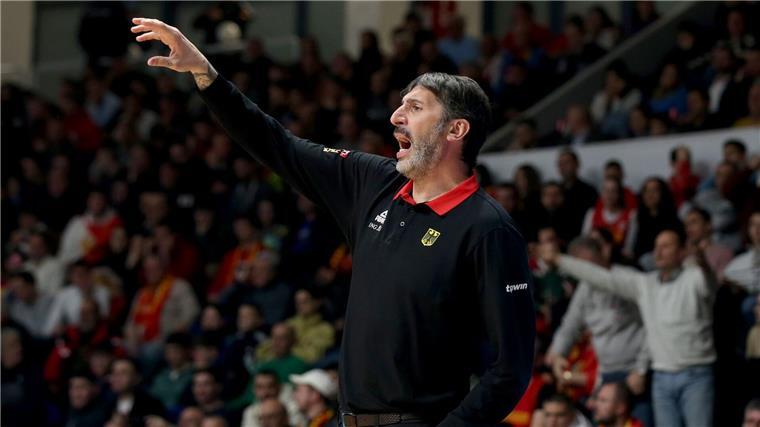 Heimspiel in Bamberg: So qualifizieren sich die Basketballer Alex Mumbru ist mit seinem Team auf Erfolgskurs.