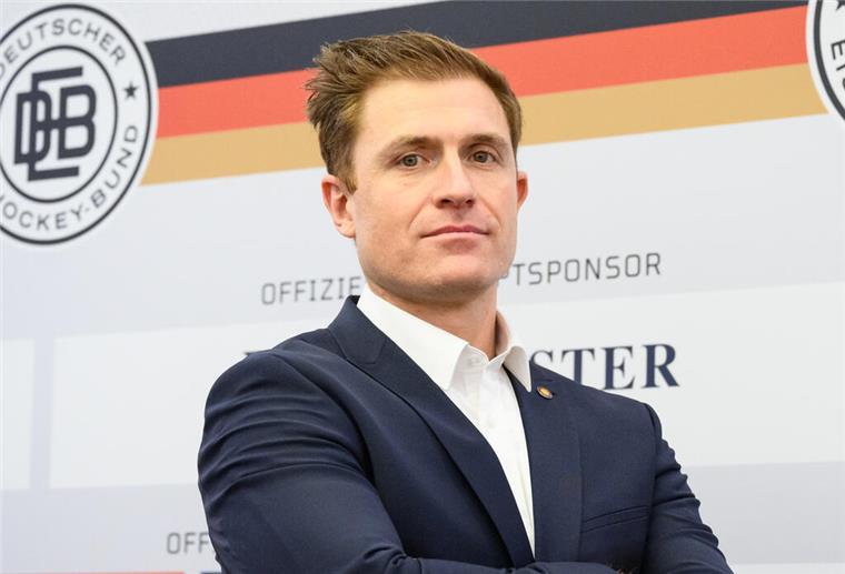 Alexander Sulzer neuer Cheftrainer der Fischtown Pinguins Alexander Sulzer wird vom Co-Trainer zum Cheftrainer der Fischtown Pinguins befördert.