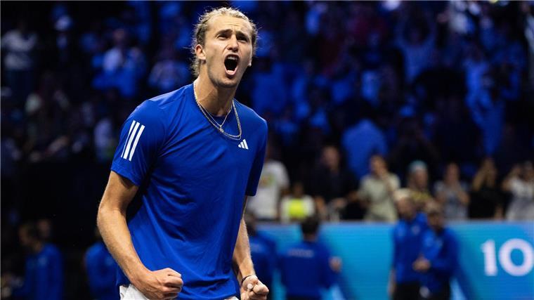 Alexander Zverev bejubelt den Sieg mit Team Europa. 