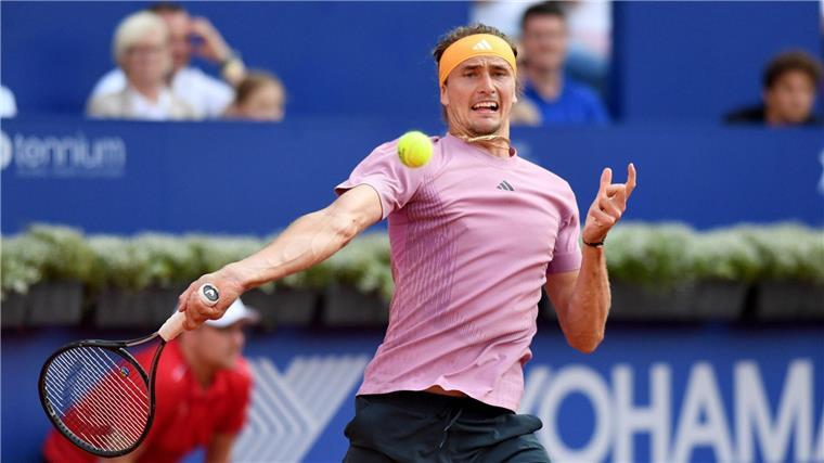 Geärgert, gekämpft, gewonnen: Zverev im Viertelfinale Alexander Zverev bezwang in Hamburg den Franzosen Hugo Gaston.