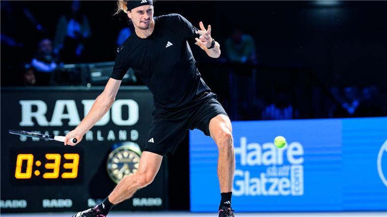 Zverev im Finale von Wien - jetzt gegen Sinner Alexander Zverev fordert im Finale von Wien Jannik Sinner.