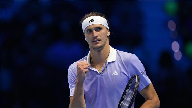 Zverev gegen Alcaraz - „Popcorn-Match“ beim Saisonfinale Alexander Zverev hat mit zwei Siegen ohne Satzverlust bei den ATP Finals eine optimale Ausgangsposition, ist aber noch nicht sicher weiter.